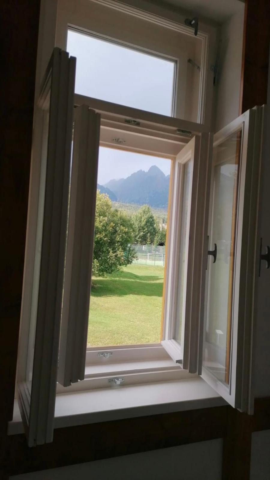 Apartman Srnka S Vyhladom Na Vysoké Tatry エクステリア 写真